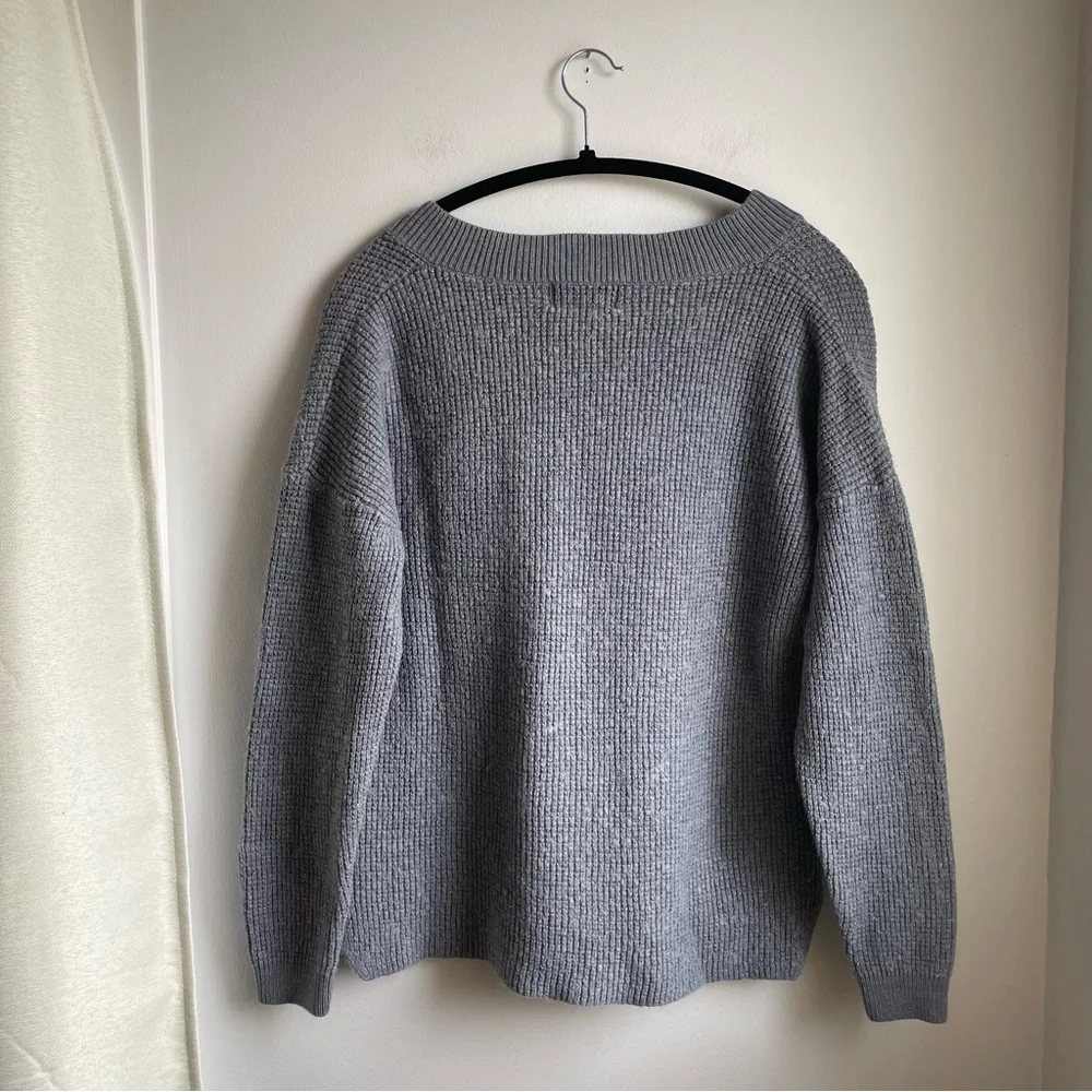 Sweater Grey Merino Wool blend V-Neck-Size M - Picture 2 of 6